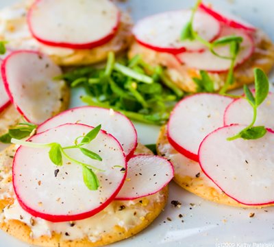 French Radishes with Butter – Riegl Palate
