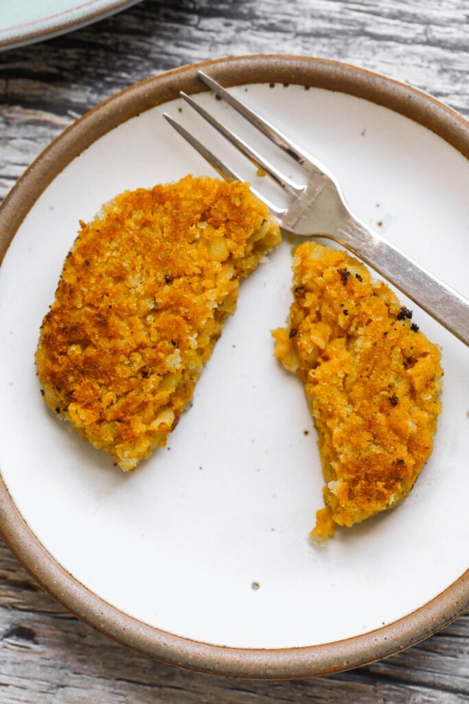 pumpkin chickpea fritters sliced