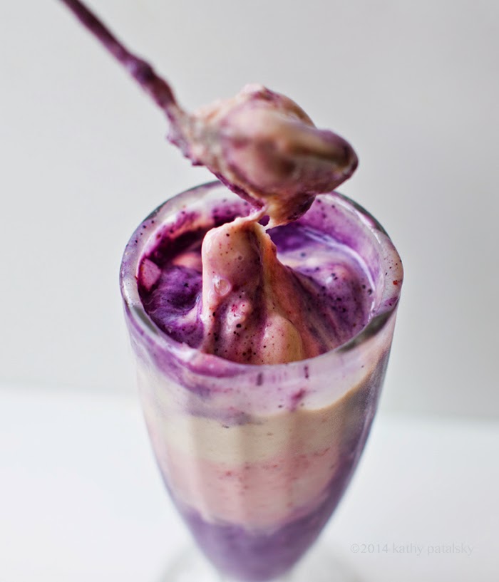 https://healthyhappylife.com/wp-content/uploads/2014/07/2014_07_01_soft-serve-red-white-blue_9999_69RED-white-blue-4th-july-banana-ice-cream-howto-vegan-blender-hhl.jpg