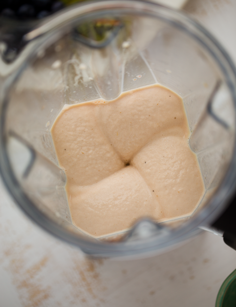 How to Make a Smoothie Bowl with a Normal Blender 