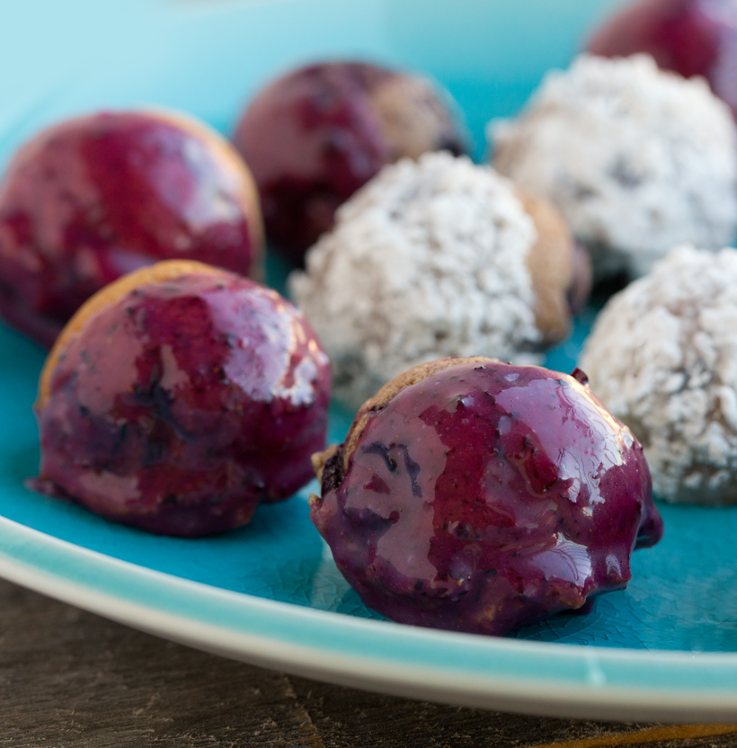 2016_10_04_9-22-16_9999_97healthyhappylifewild-blueberry-donut-holesk820.png