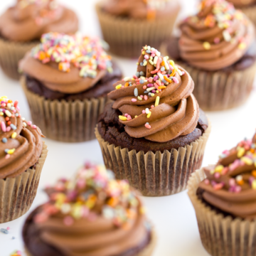 chocolate cupcakes