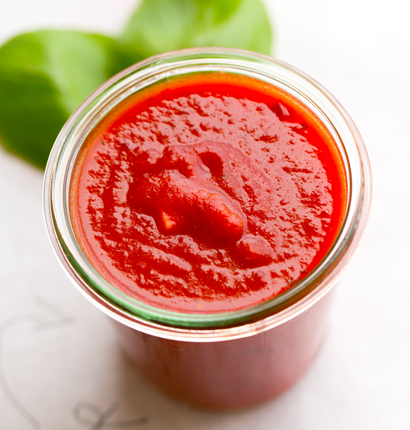 It's Make Your Own Pizza Night - Best Pizza Sauce