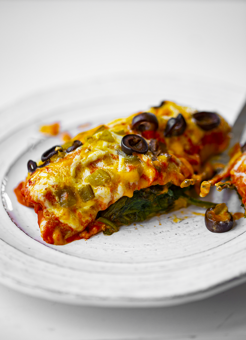 easy spinach enchiladas healthyhappylife com easy spinach enchiladas