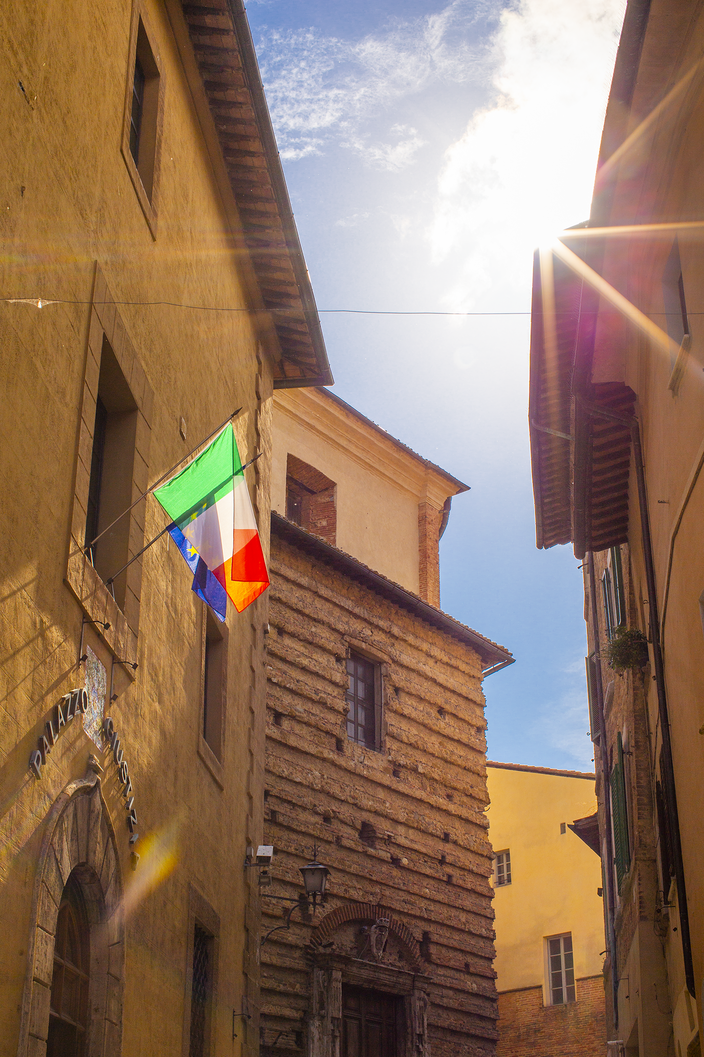 montepulciano italy flag