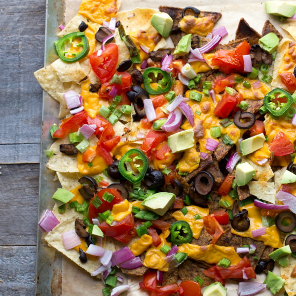 Vegan Nachos (You Want These.) - HealthyHappyLife.com