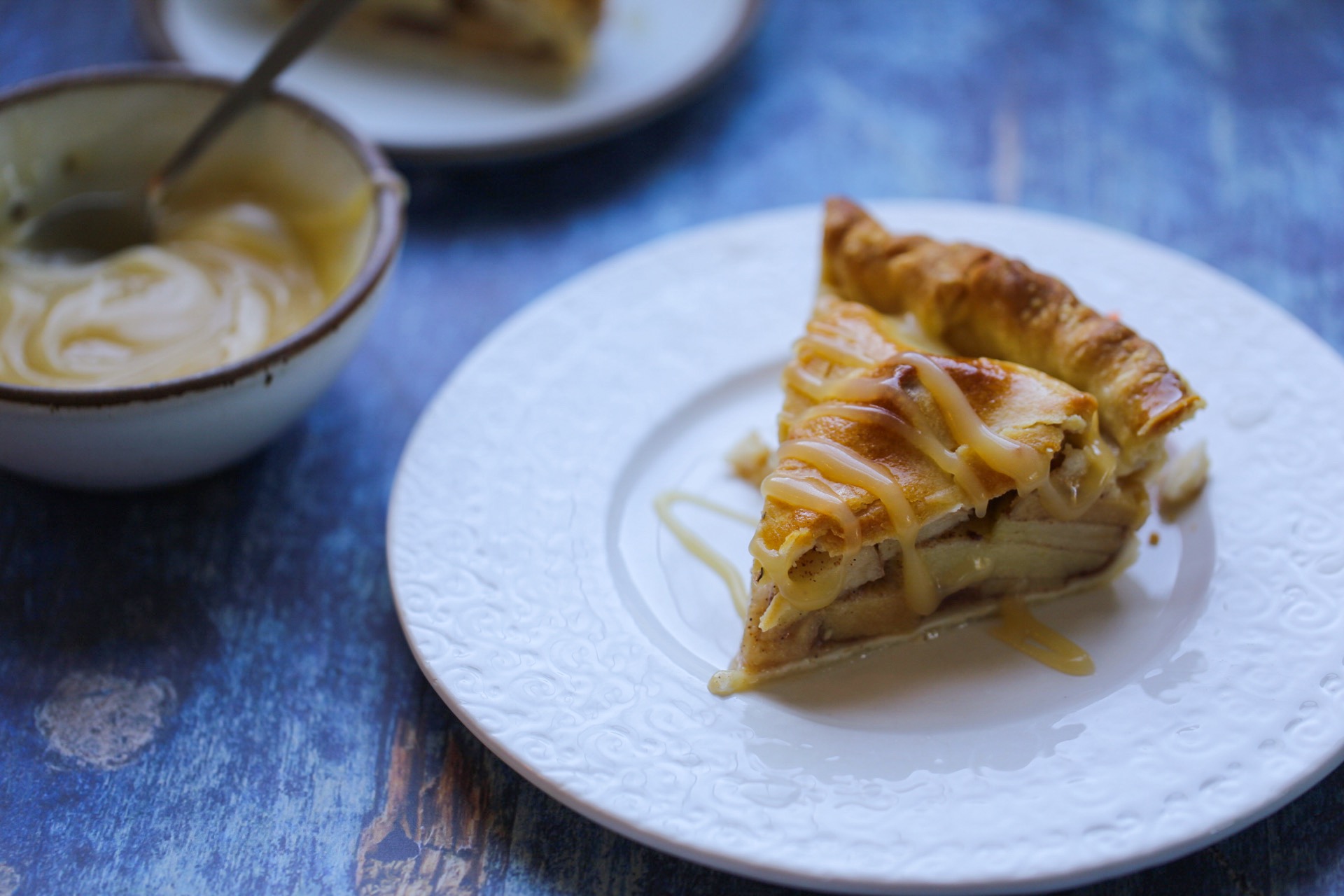 Vegan Caramel Apple Pie