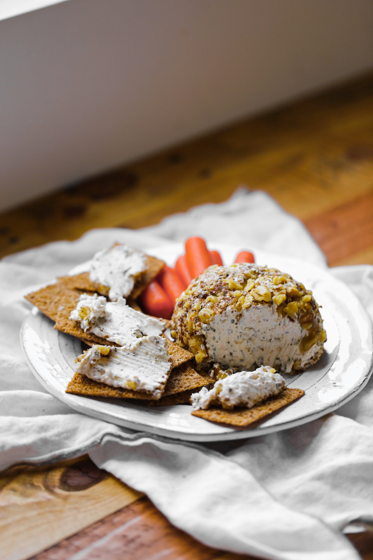 garlic herb cheese ball