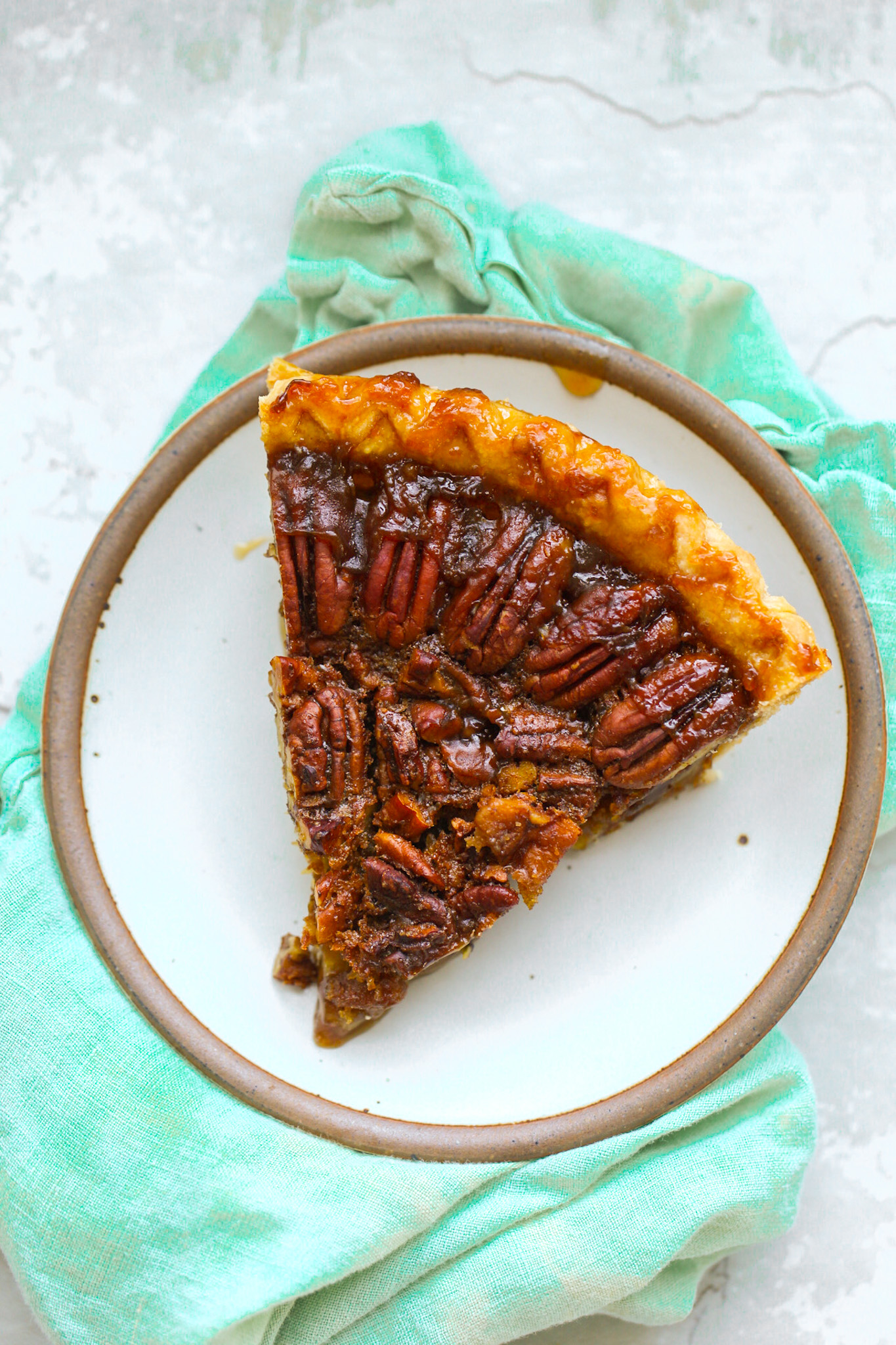 The Best Vegan Pecan Pie - HealthyHappyLife.com