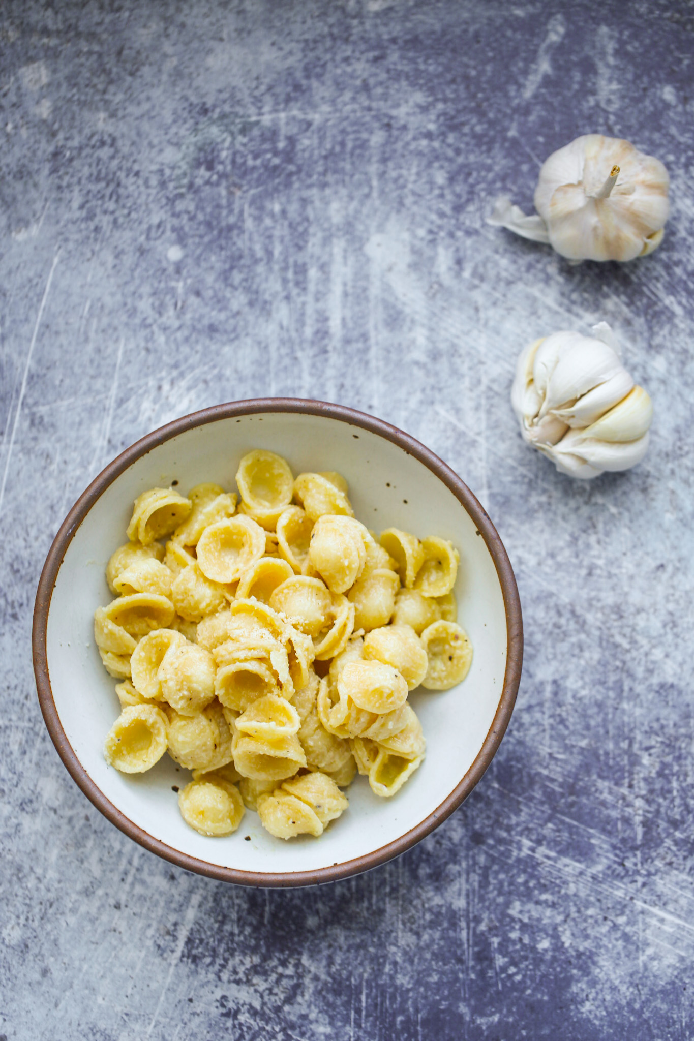 creamy garlic pasta