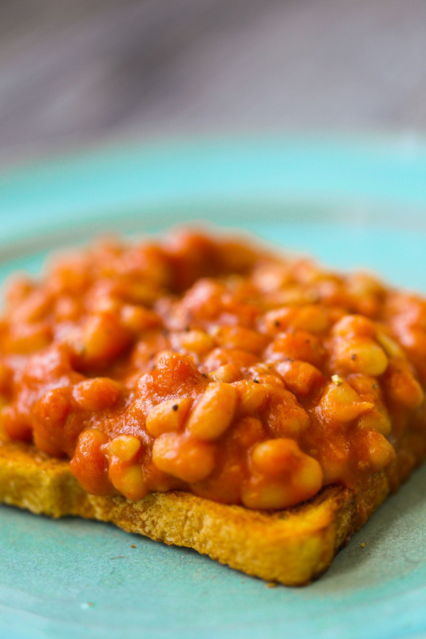 easy baked beans on toast