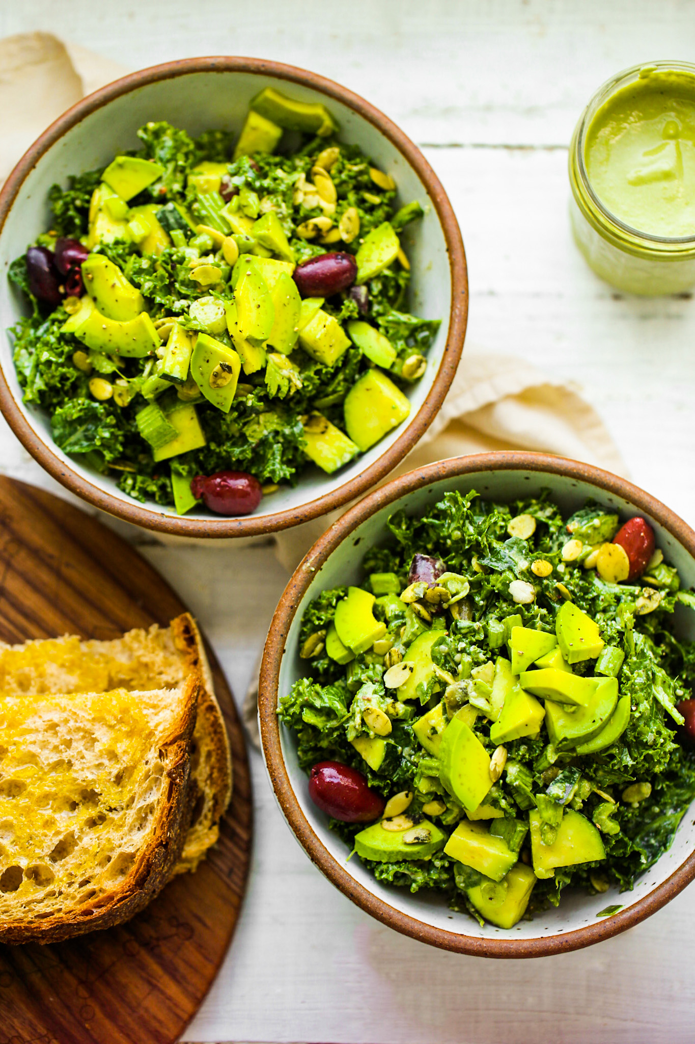 kale salads with avocado