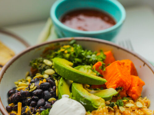 Mason Jar Burrito Bowl (30g of protein!) - That Vegan Babe