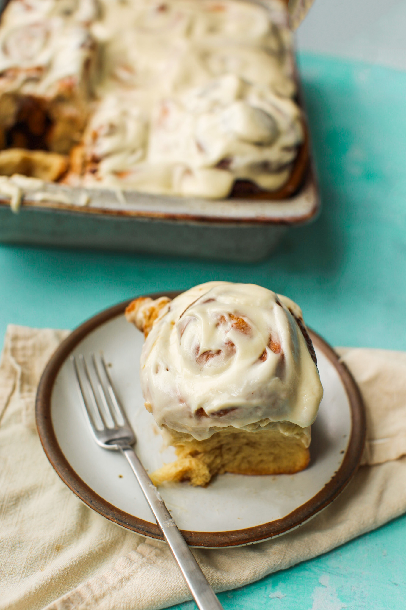 fluffy frosted cinnamon rolls