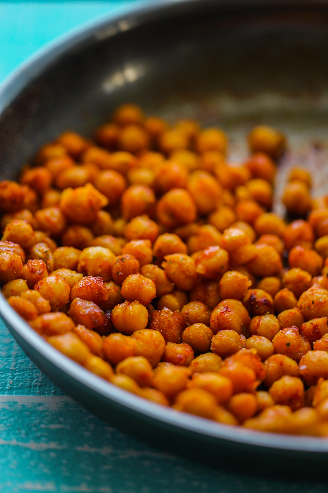 skillet chickpeas up close