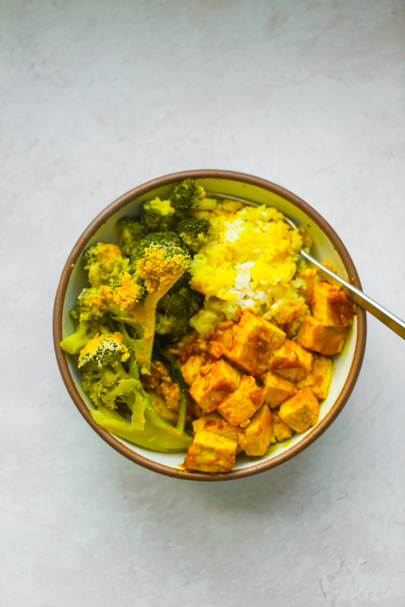 Veggie Rice Bowls with Peanut Sauce and Tofu