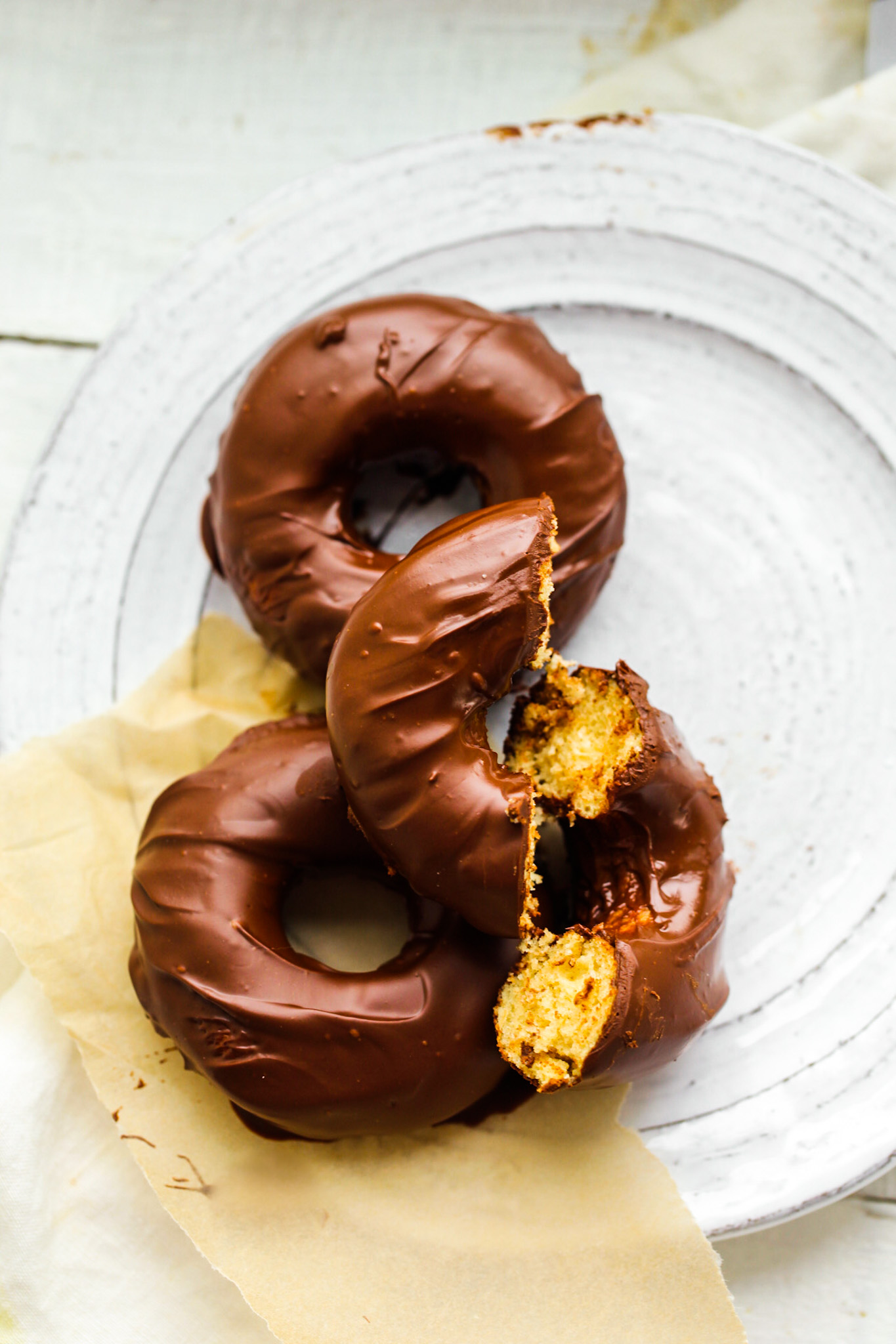 vegan chocolate frosted donuts