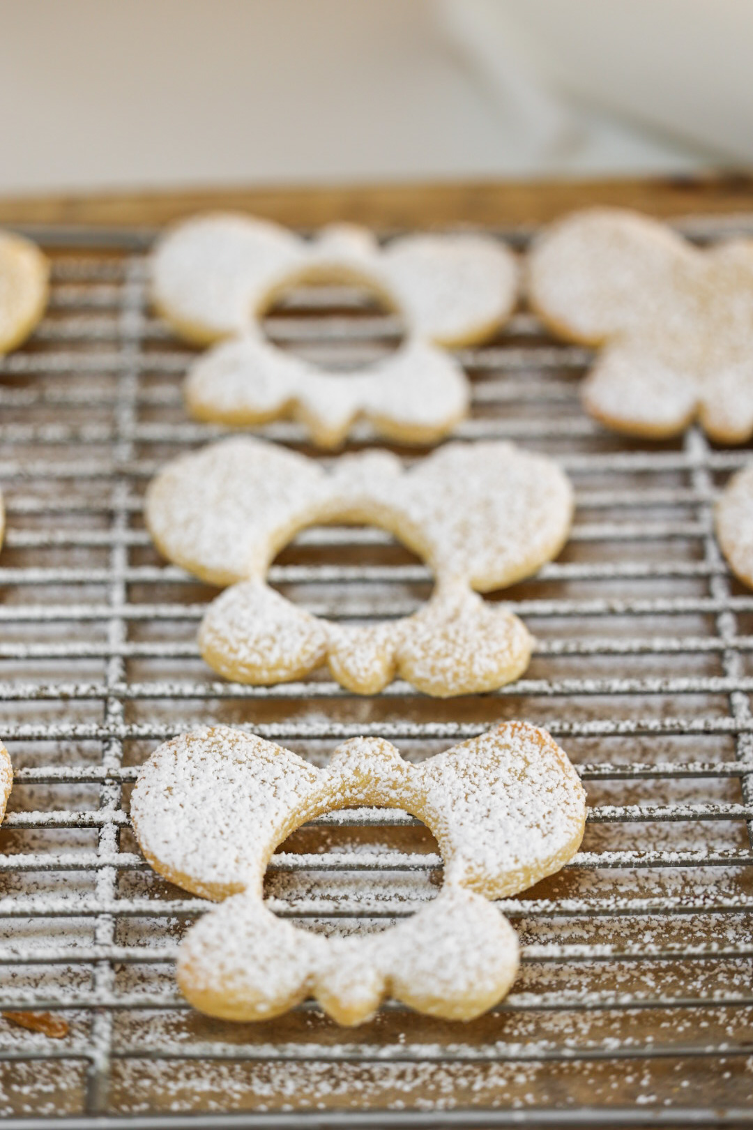 Vegan Linzer Cookies powdered sugar