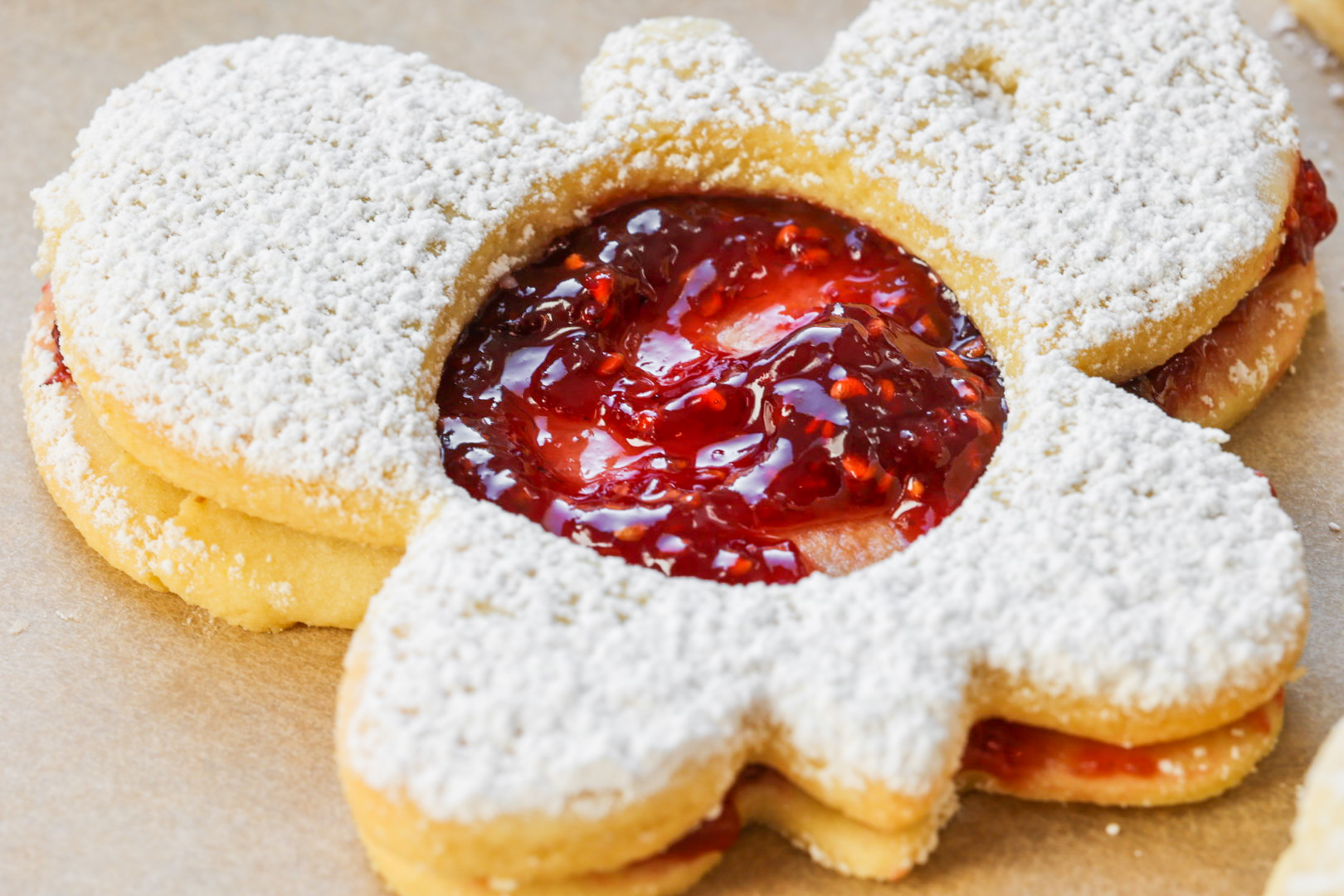 Vegan Linzer Cookies