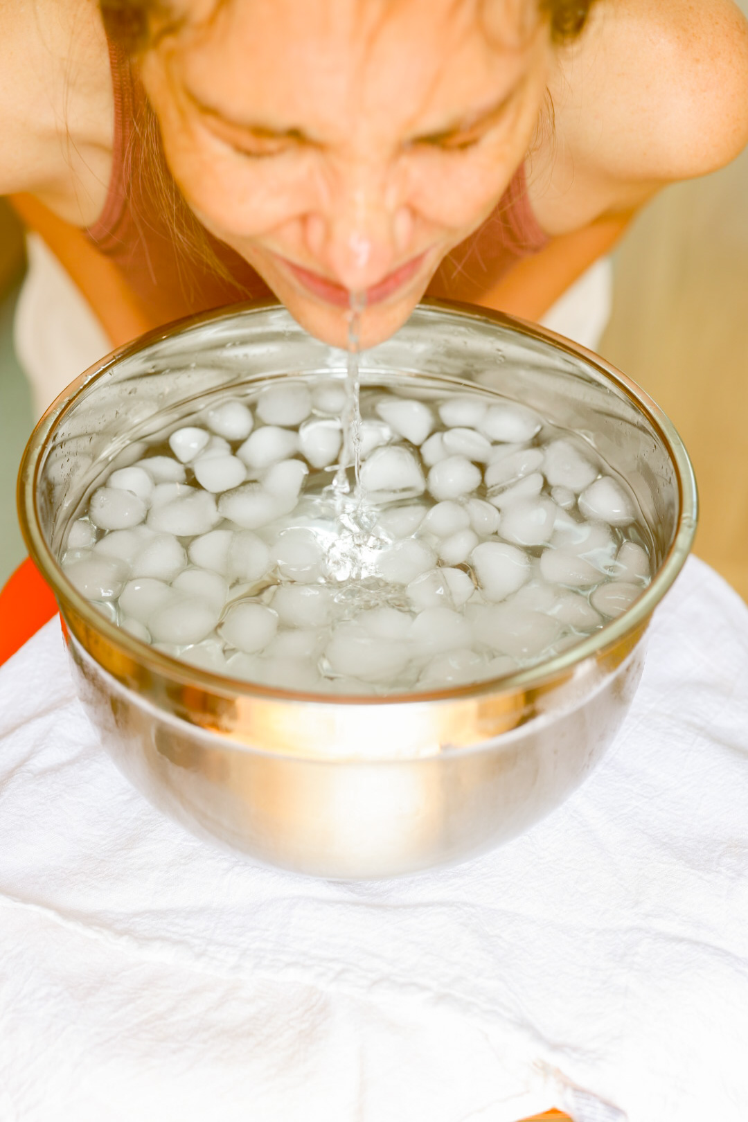 ice bucket face plunge