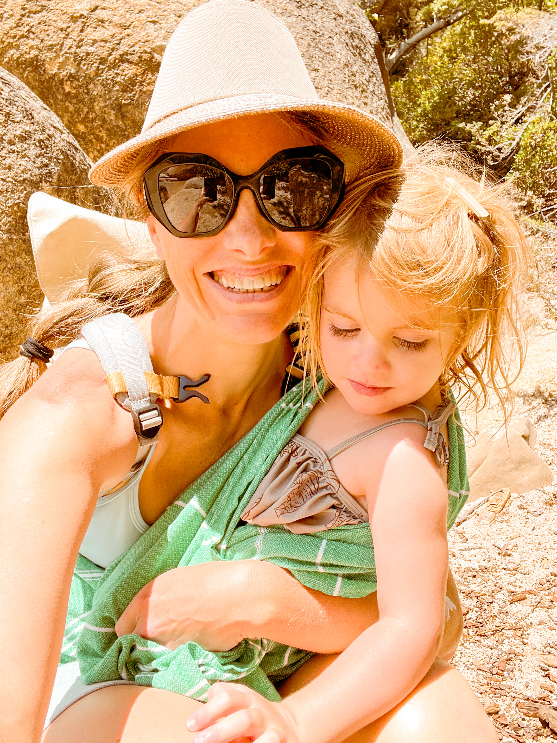 mom and daughter summer snuggles