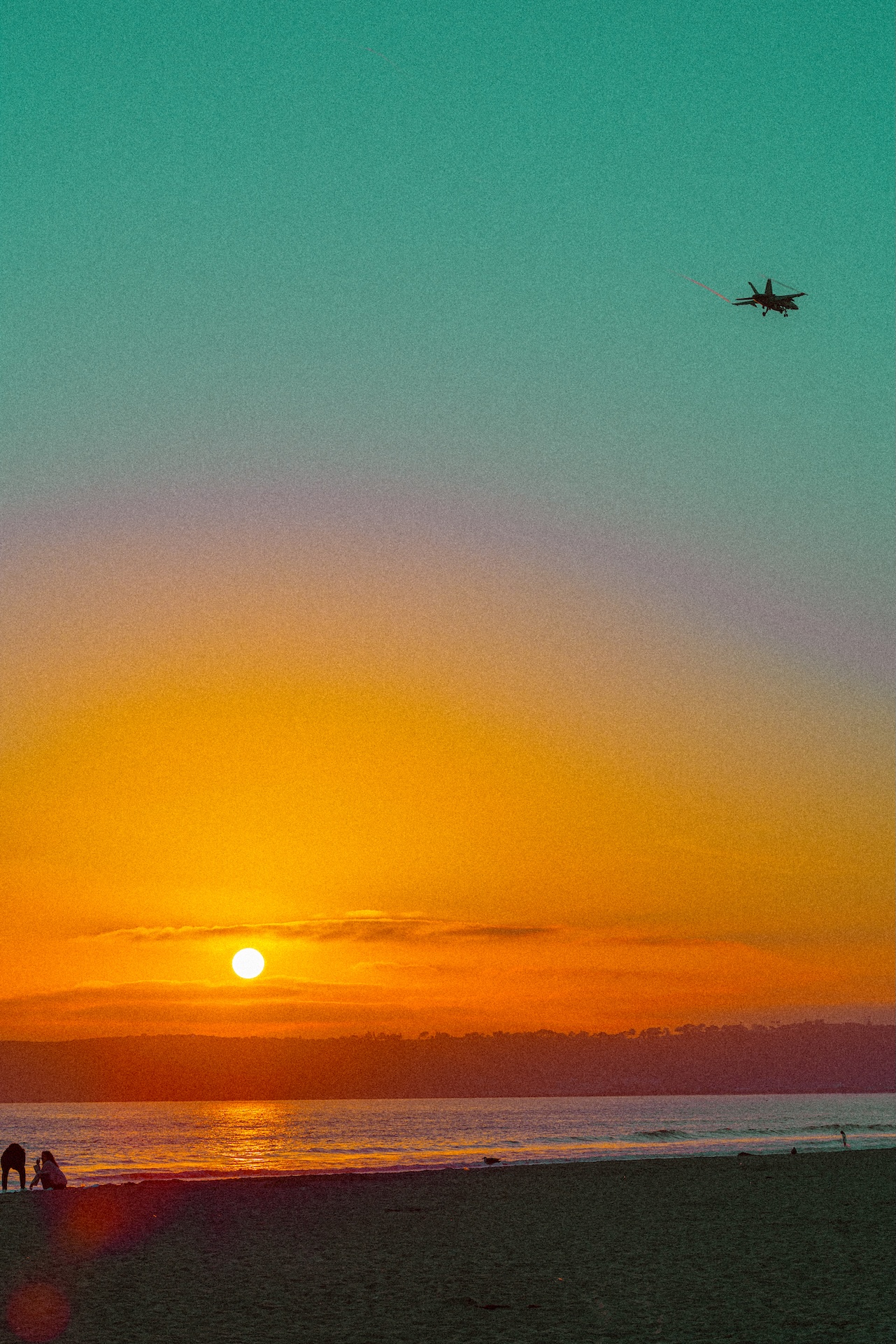 sunset at del coronado hotel san diego jet in sky