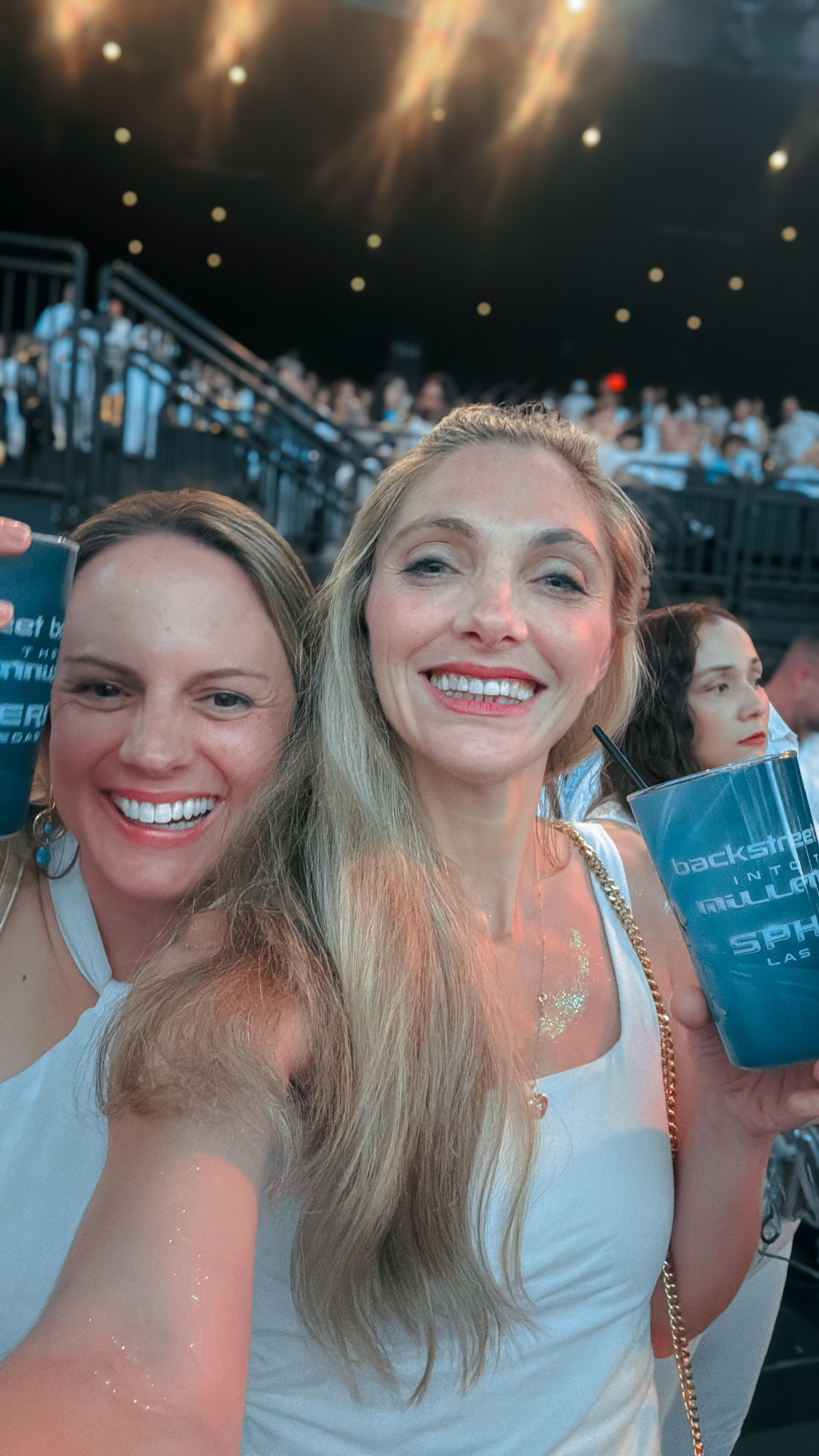 general admission Backstreet Boys floor girls standing with cups